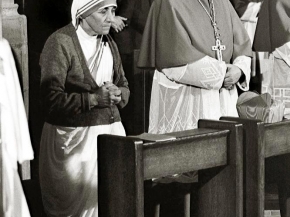 Benedicto XVI , Madre Teresa de Calcuta